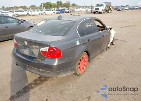 2006 BMW 330I z USA, uszkodzony, nr VIN WBAVB33526PS15093